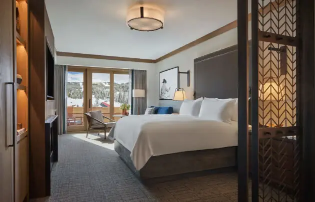 King Mountain View Guest Room at at Montage Big Sky