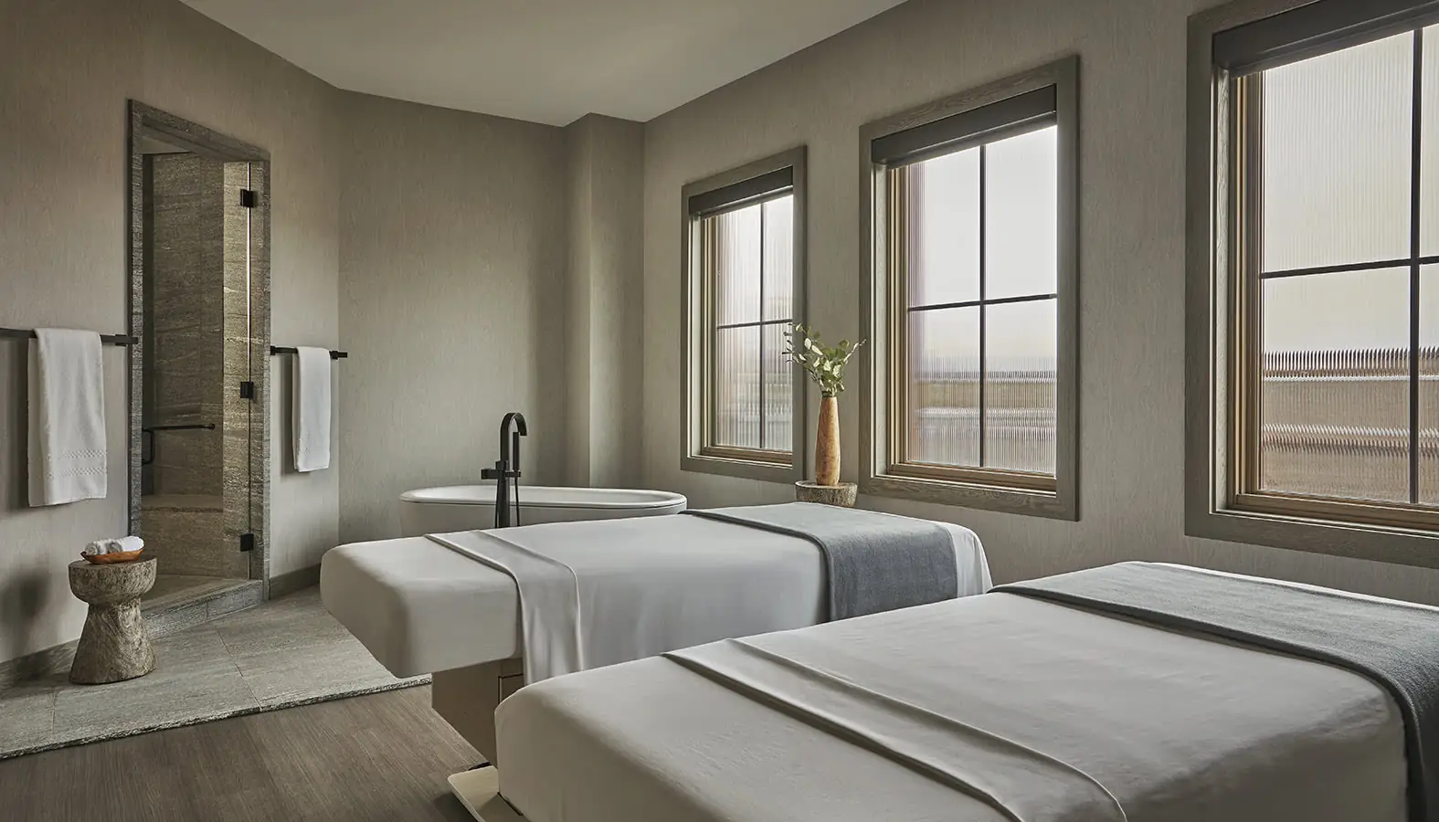 Spa Montage Couple's Treatment Room