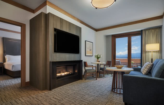 Deluxe Peak One Bedroom Suite