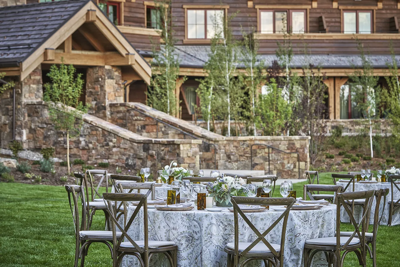 An outdoor wedding venue in the mountains at Montage Big Sky.