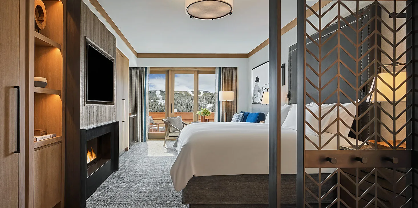 King Mountain View guestroom at Montage Big Sky