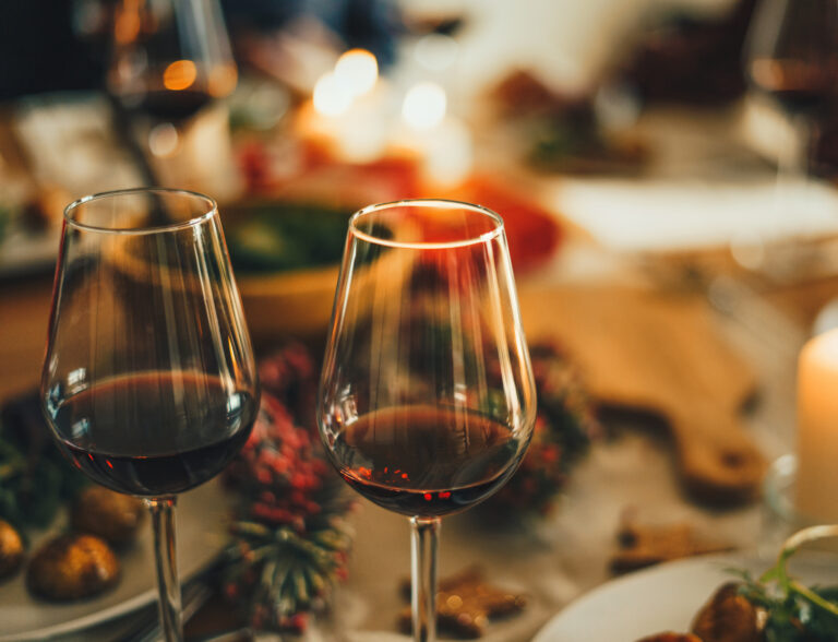 Red wine at the Christmas table.