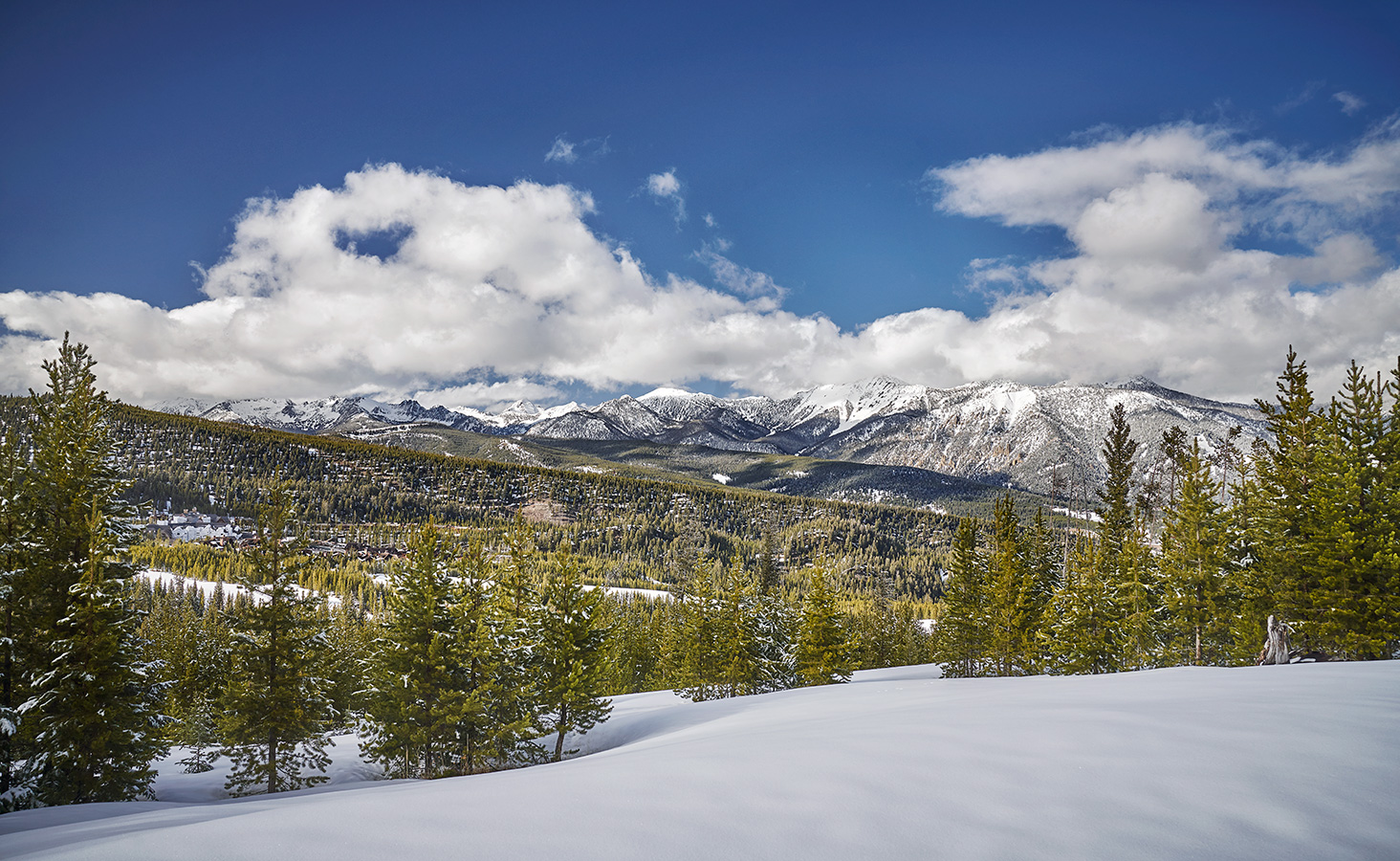 The mountains in Big Sky