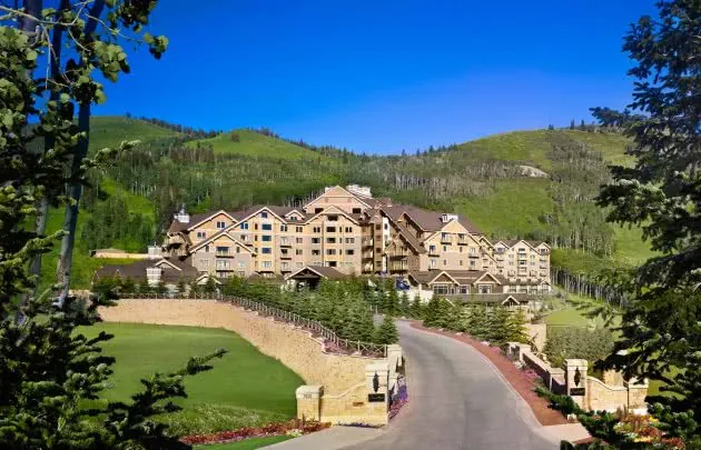 Montage Deer Valley Front Drive