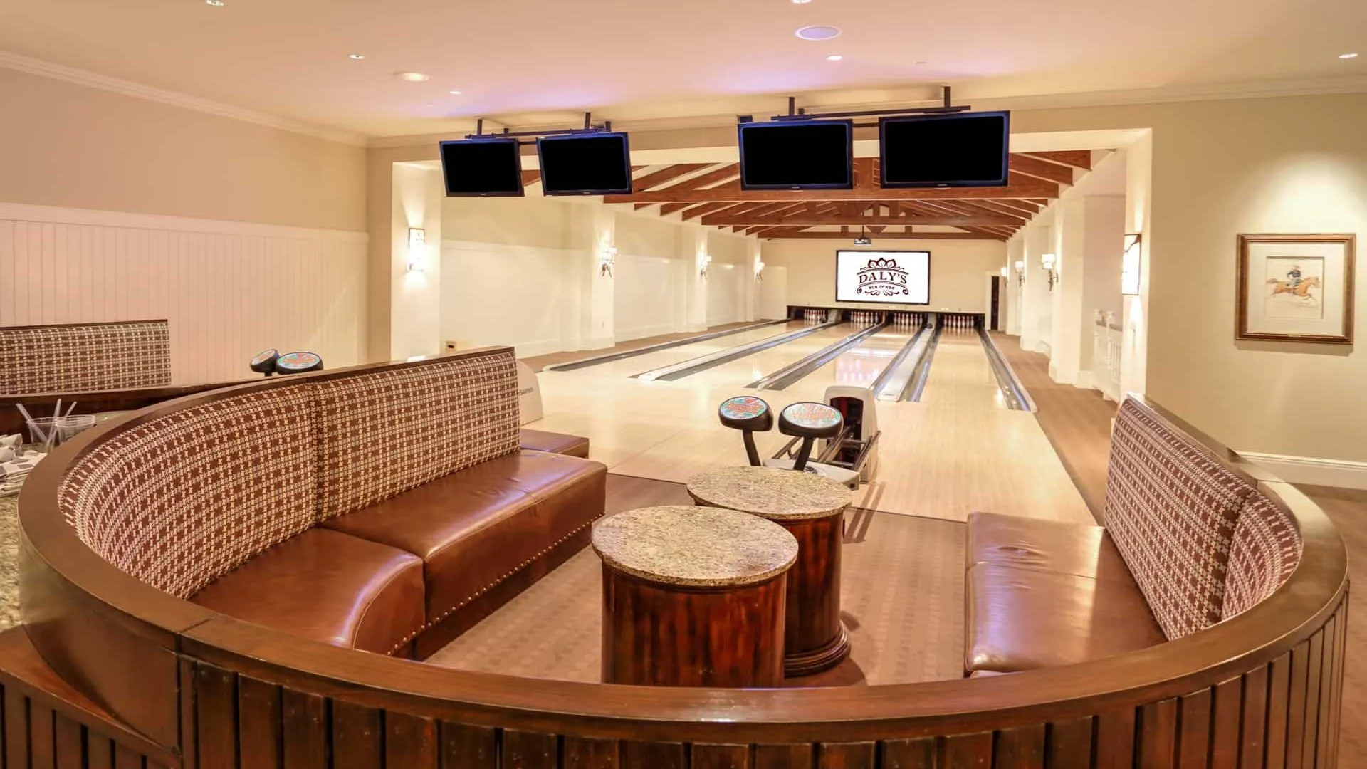 Daly's Pub bowling alley