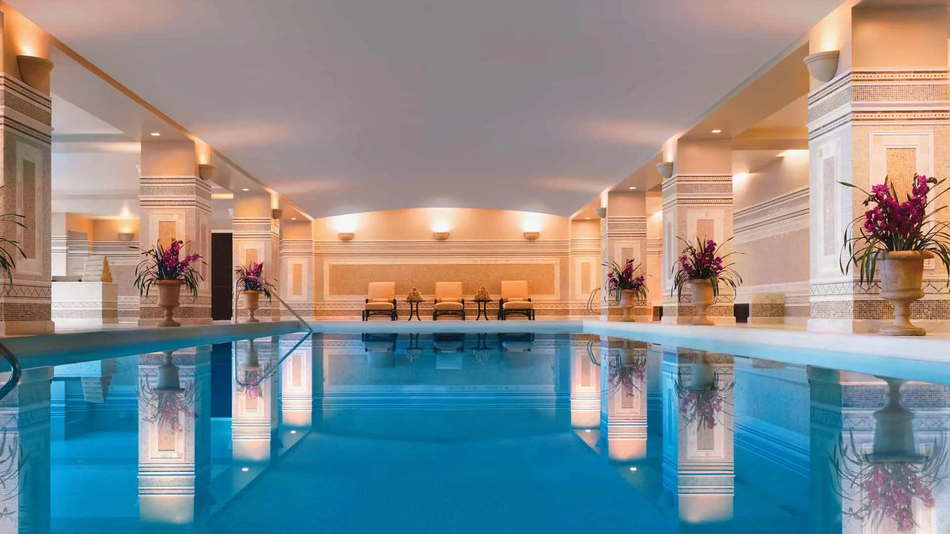 Spa Montage Indoor Pool