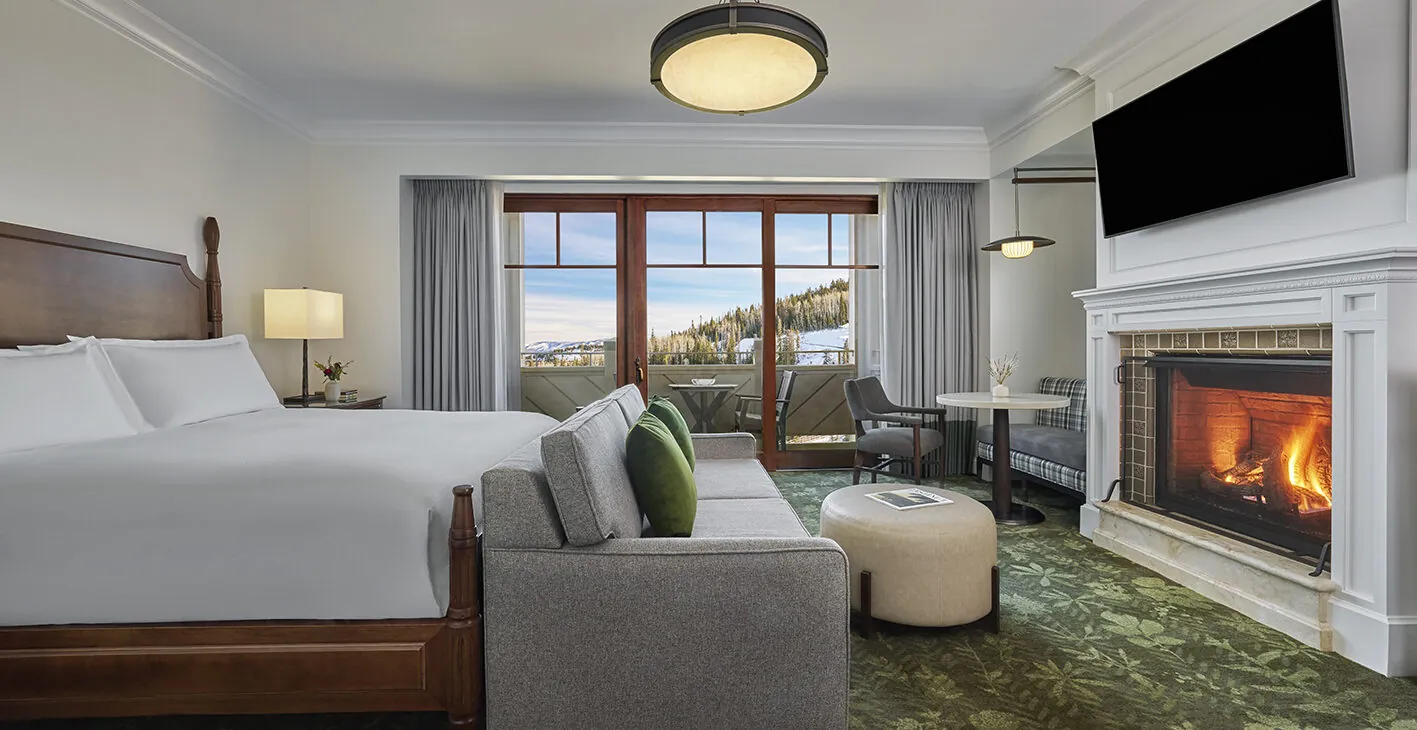 Peak View King Guestroom at Montage Deer Valley