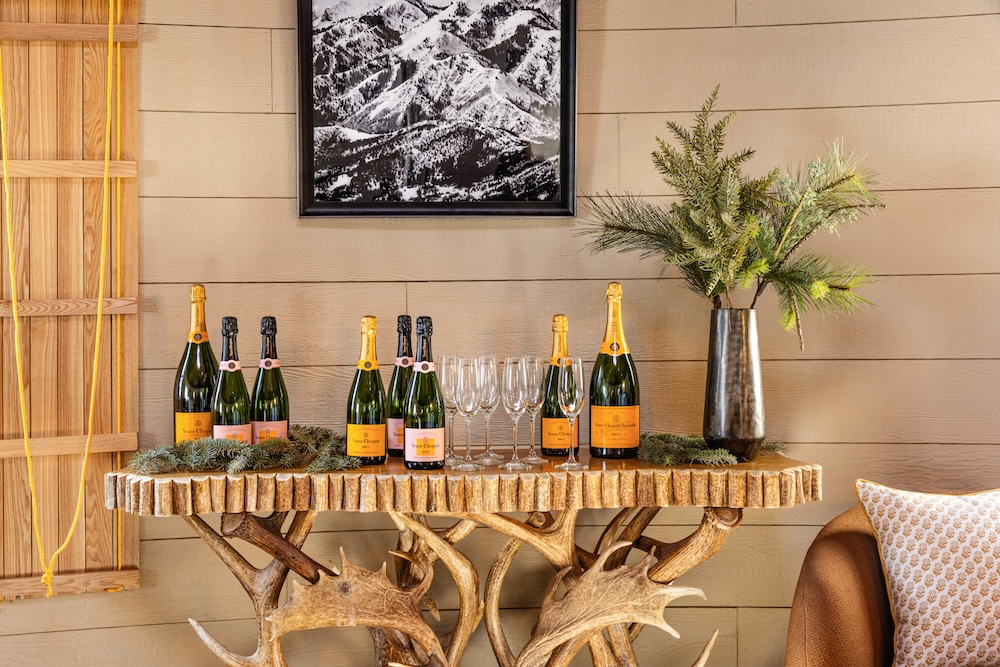 Apres Lounge champagne