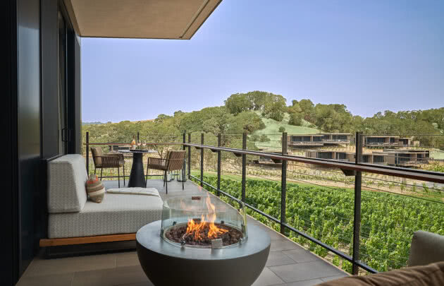 King Vineyard View, luxury hotel suite at Montage Healdsburg