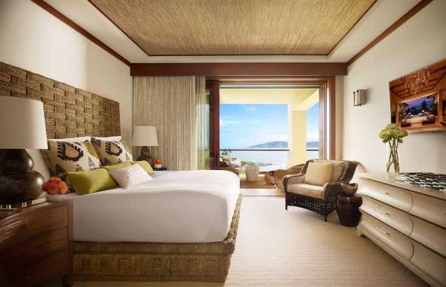 Three Bedroom Grand Residence Master Bedroom