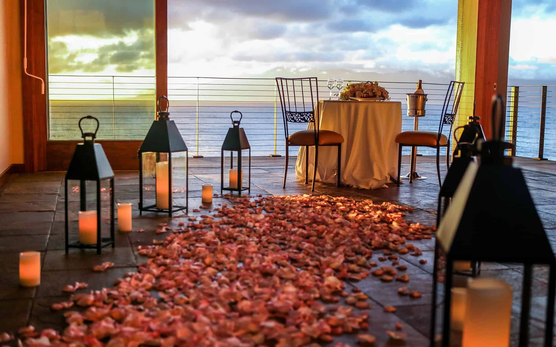 Sunset-Dinner-Cliff-House