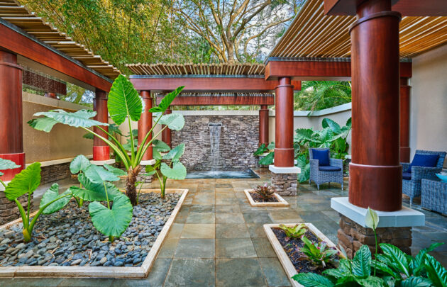 Outdoor hydrotherapy area at Spa Montage Kapalua Bay