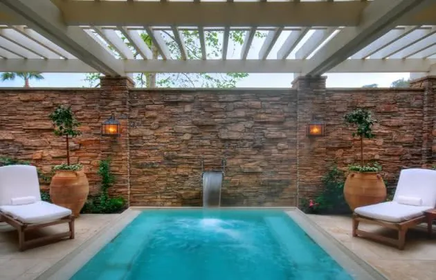 Spa Montage Wetroom Lounge
