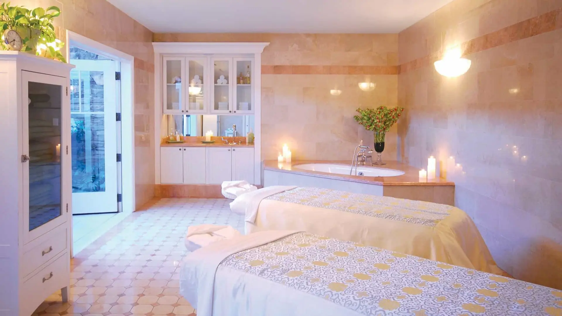 Spa Montage Treatment Room