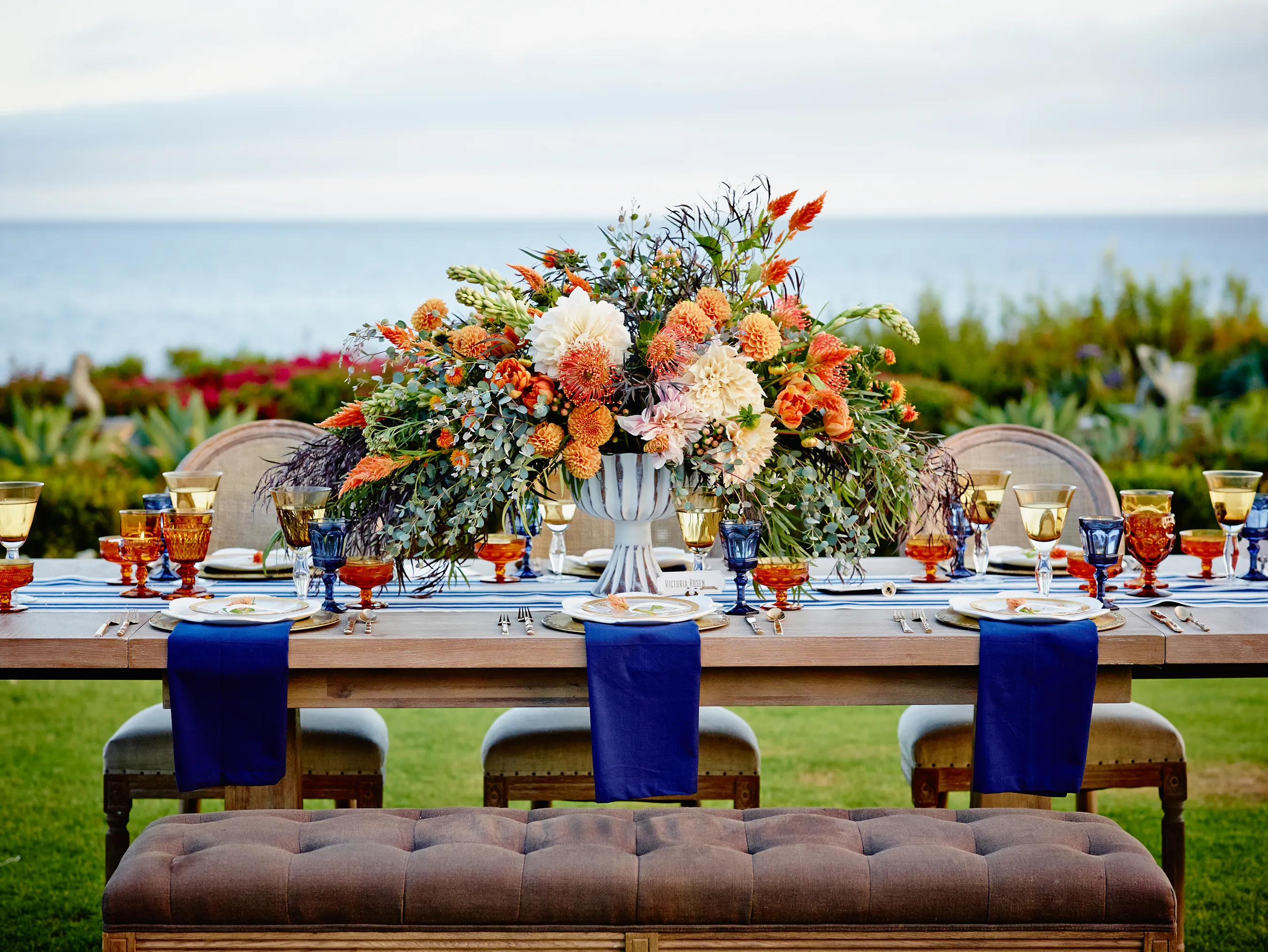 Lawn table decor