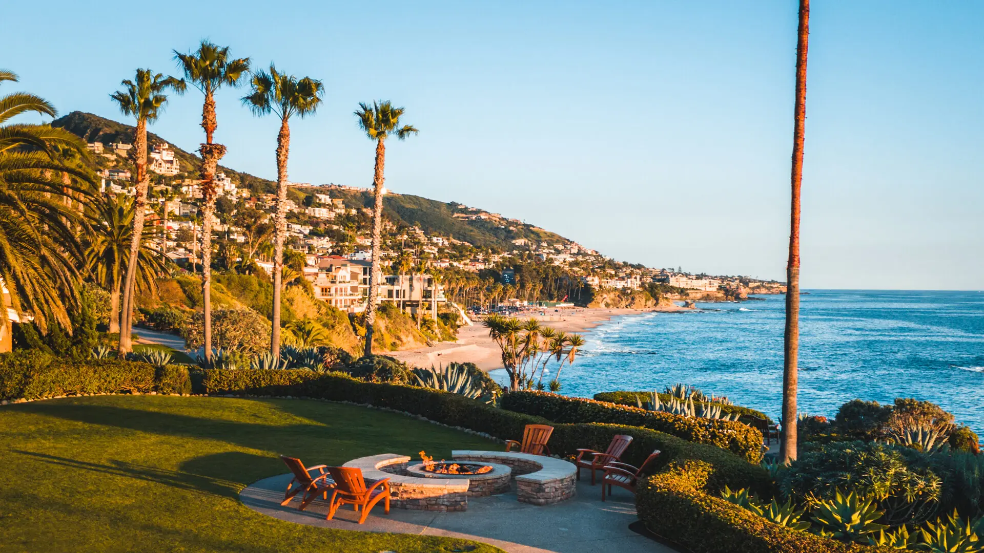 Fire pit by the ocean at Laguna Beach