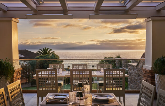 Mosaic Bar & Grille Sunset