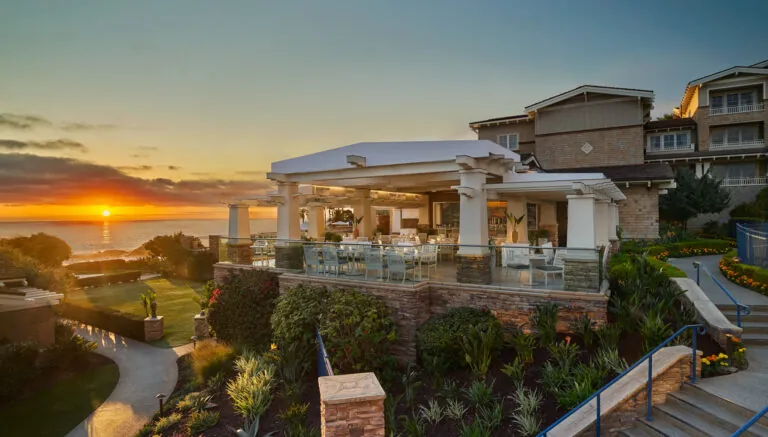 Mosaic Bar and Grille at Montage Laguna Beach