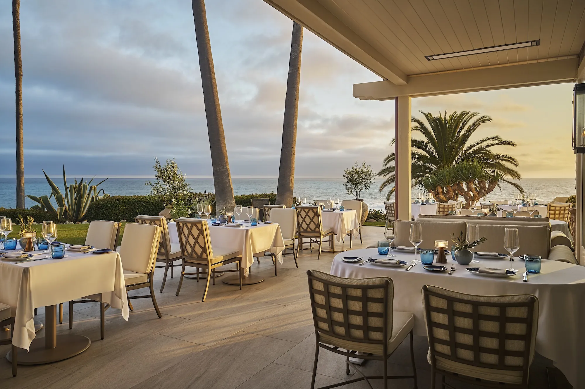 outdoor dining set