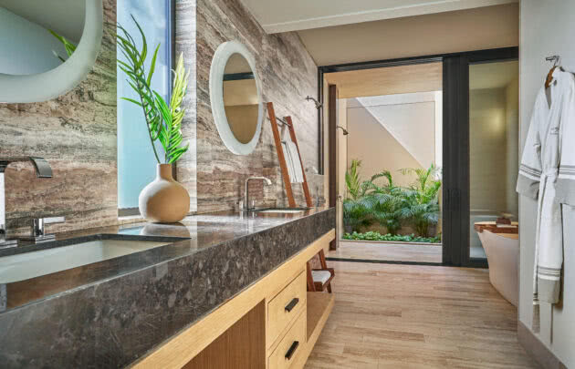 Montage Los Cabos Guestroom Bathroom