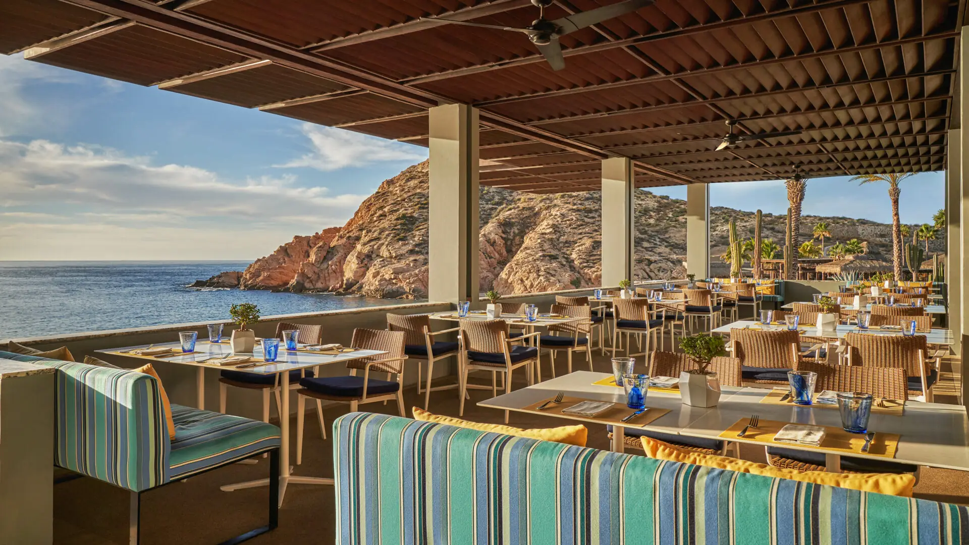 Montage Los Cabos Marea Restaurant patio