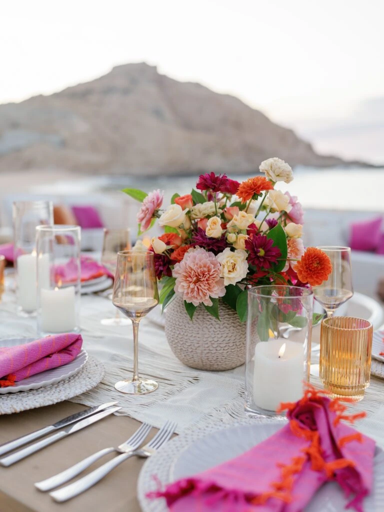 Details of a beach private dining set up