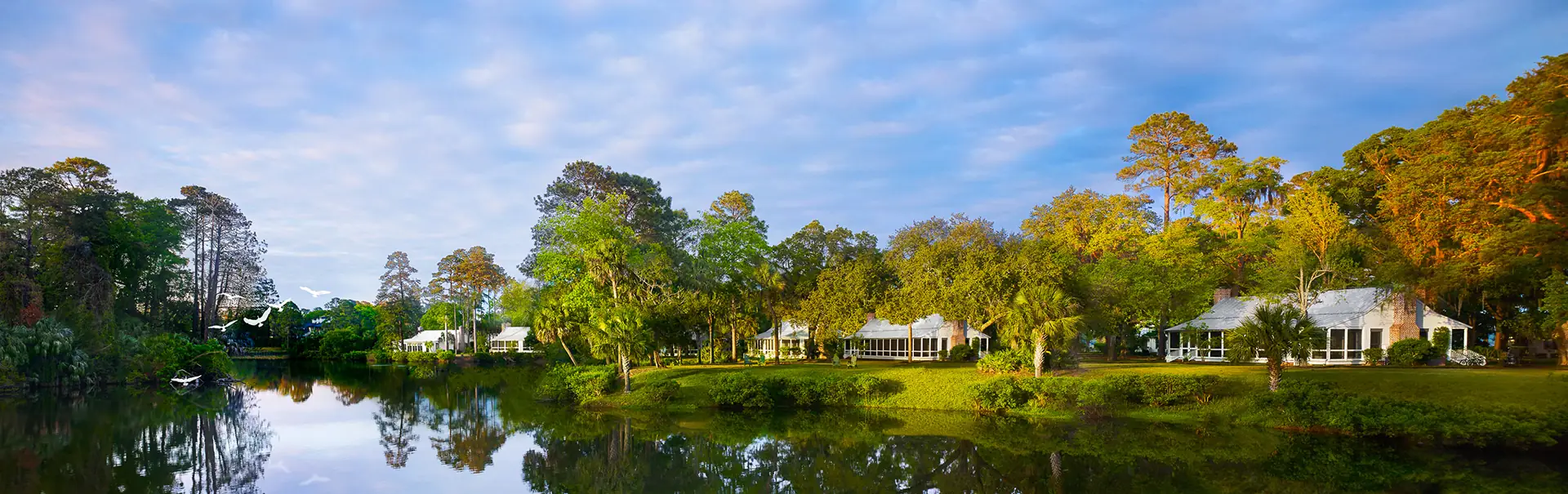 Cottages by the lagoon at Montage Palmetto Bluff