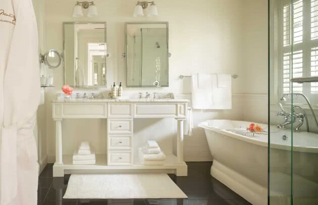 Bathroom at Montage Palmetto Bluff hotel
