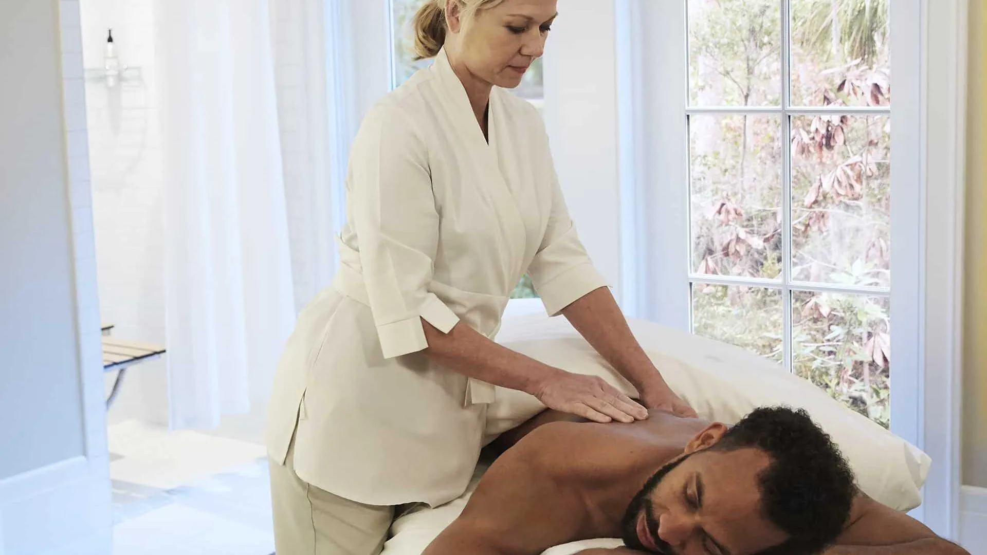 Massage at Palmetto Bluff spa