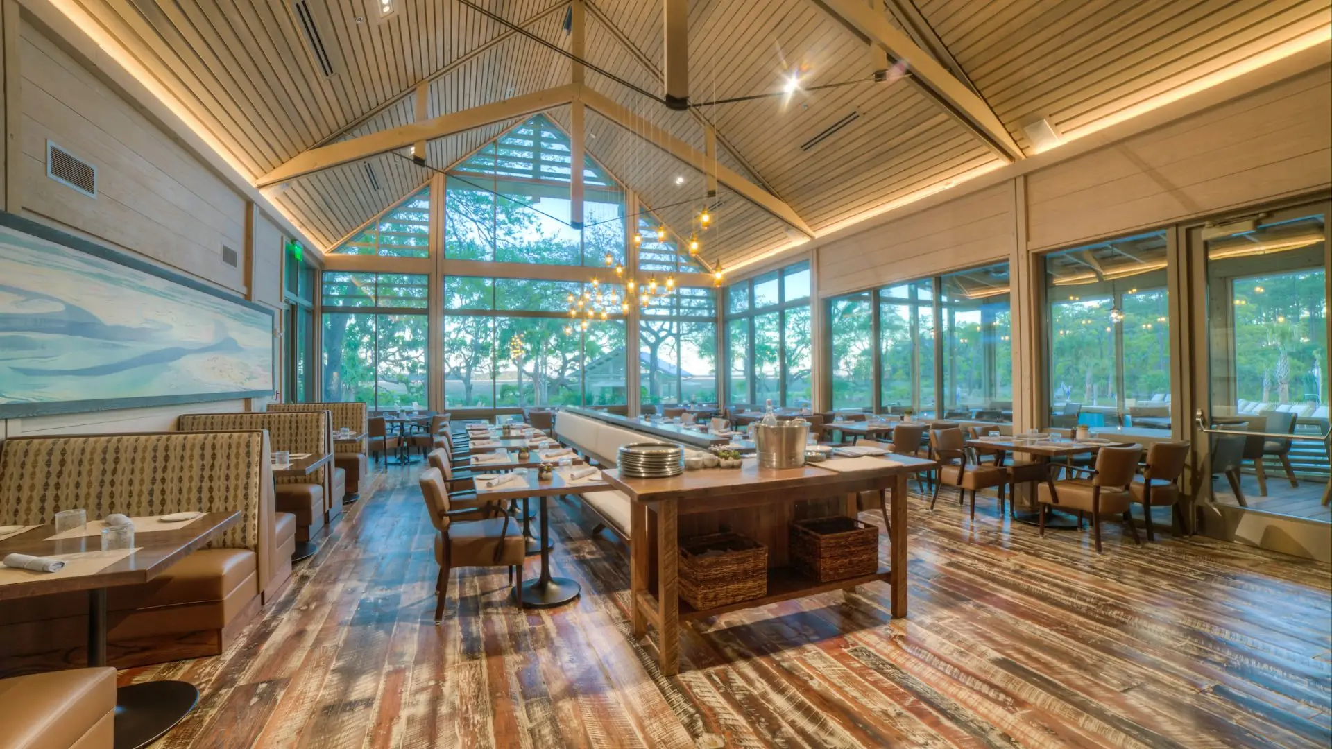 Cole's restaurant interior