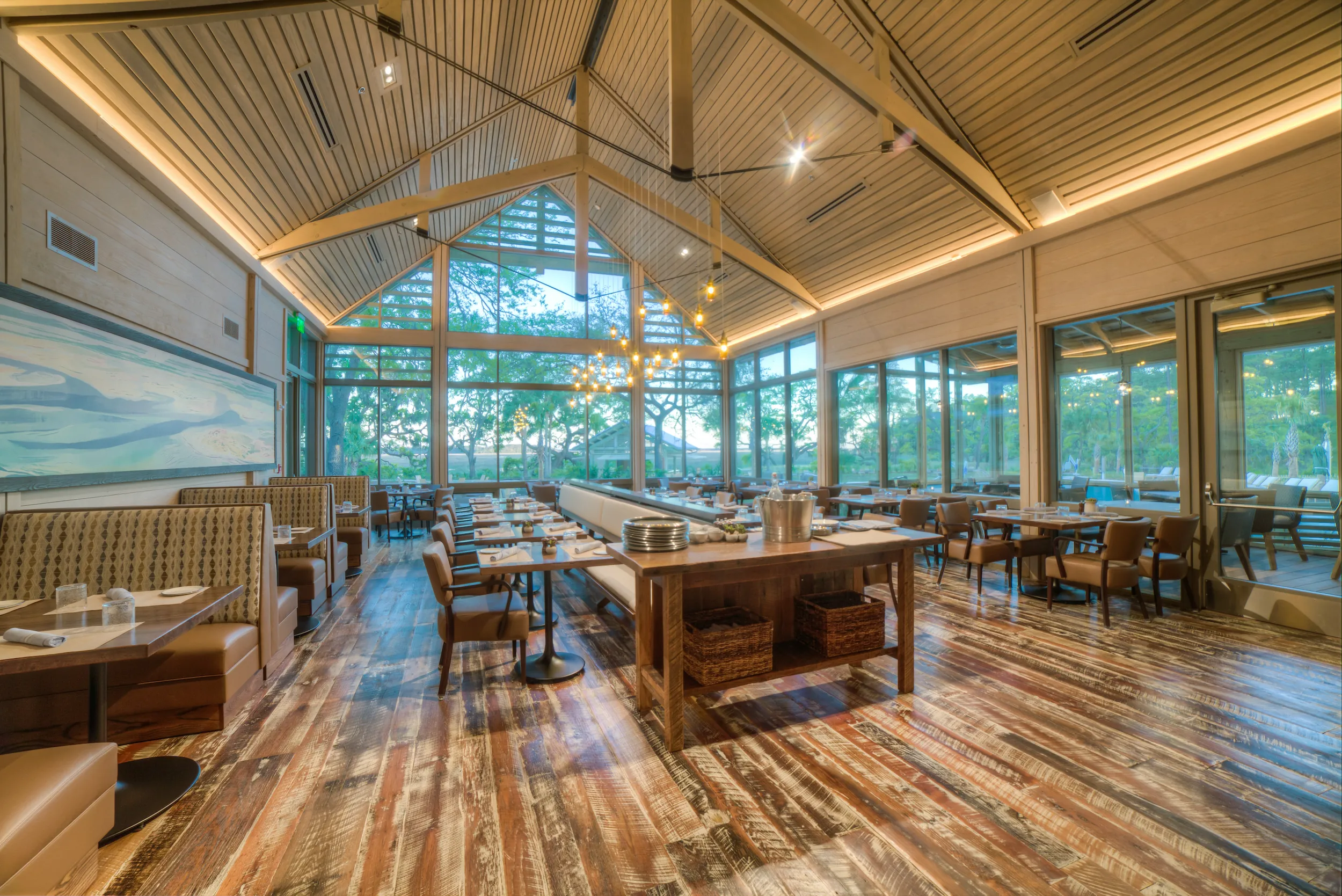 Cole's restaurant interior