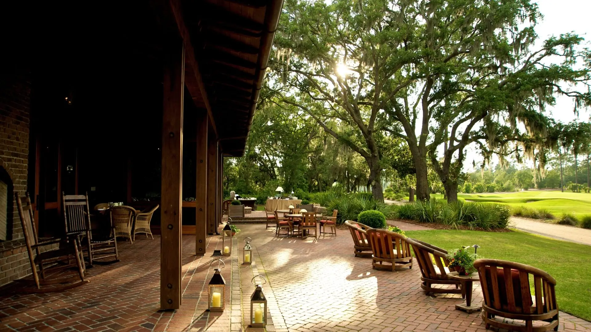 May River Grill patio