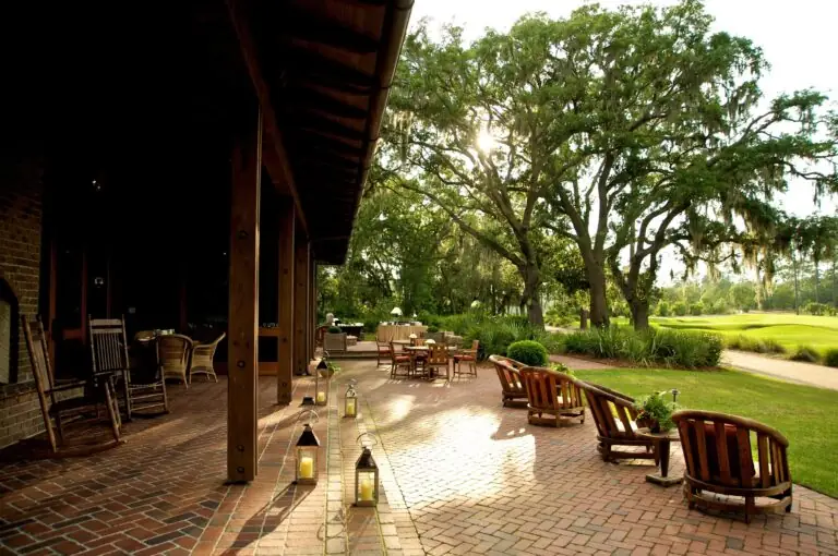 May River Grill patio