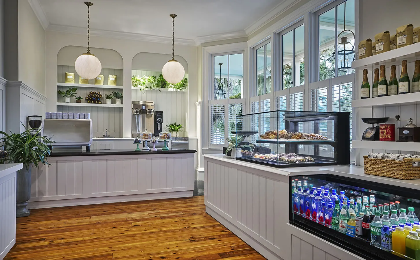 Buzz Interior at Montage Palmetto Bluff