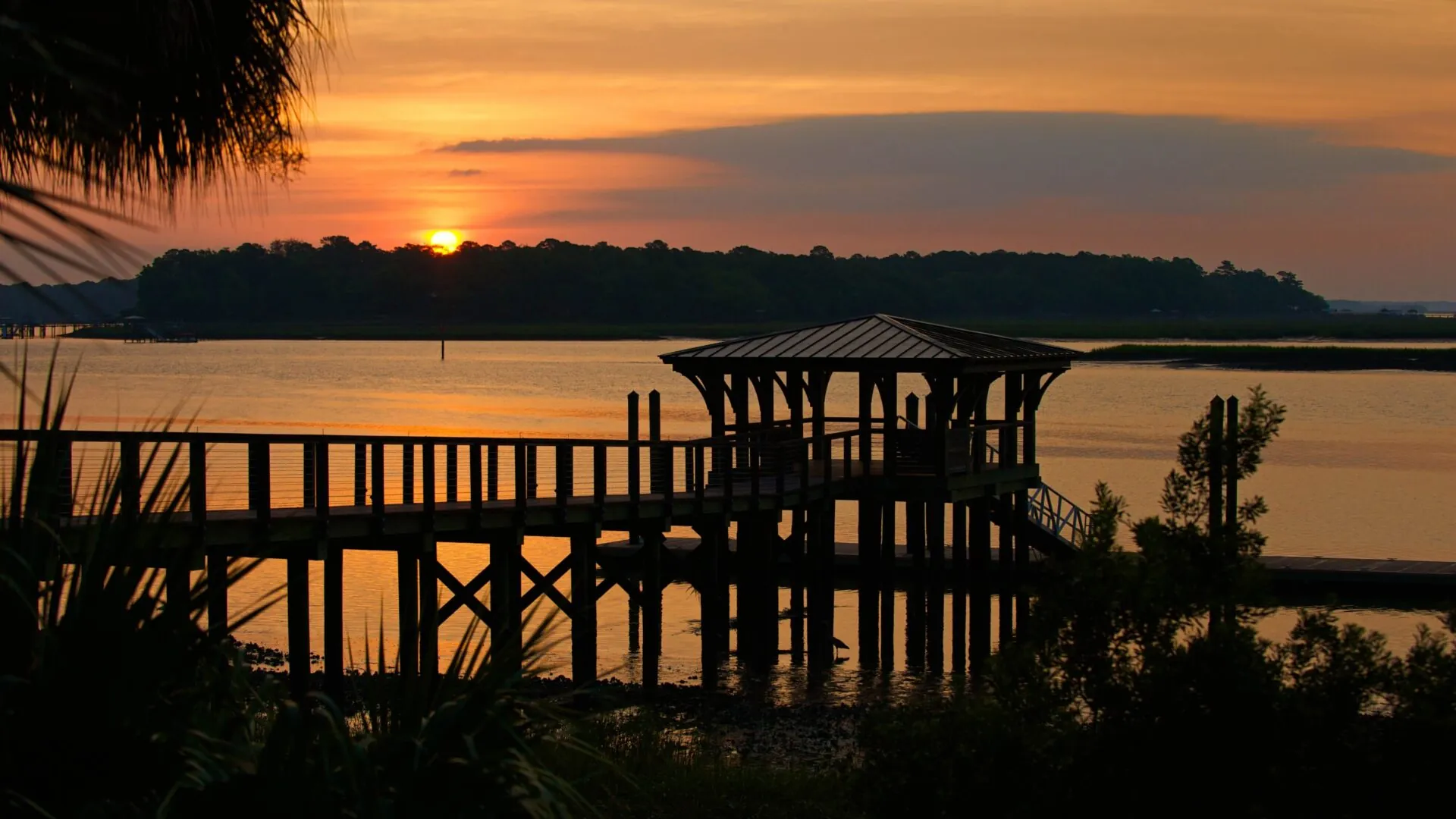 Dock at sunrise at Montage Palmetto Bluff