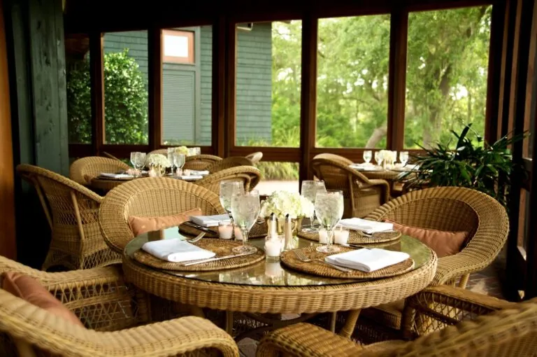 A table at the May River Grill